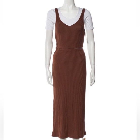 Reformation Brown Set - Picture 2 of 2